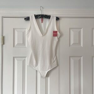 NWT Spanx V-Neck Bodysuit